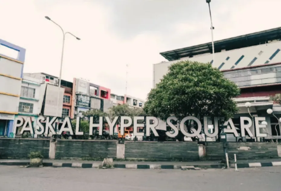 Clarity Check Up office at Paskal Hyper Square Bandung